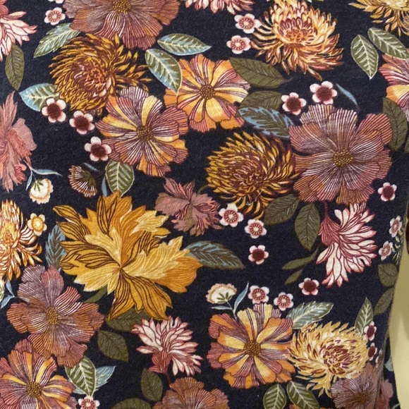 LOFT top - Picture 4 of 11